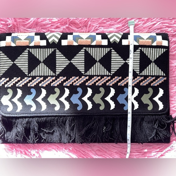 STELLA & DOT CLUTCH - Picture 6 of 7